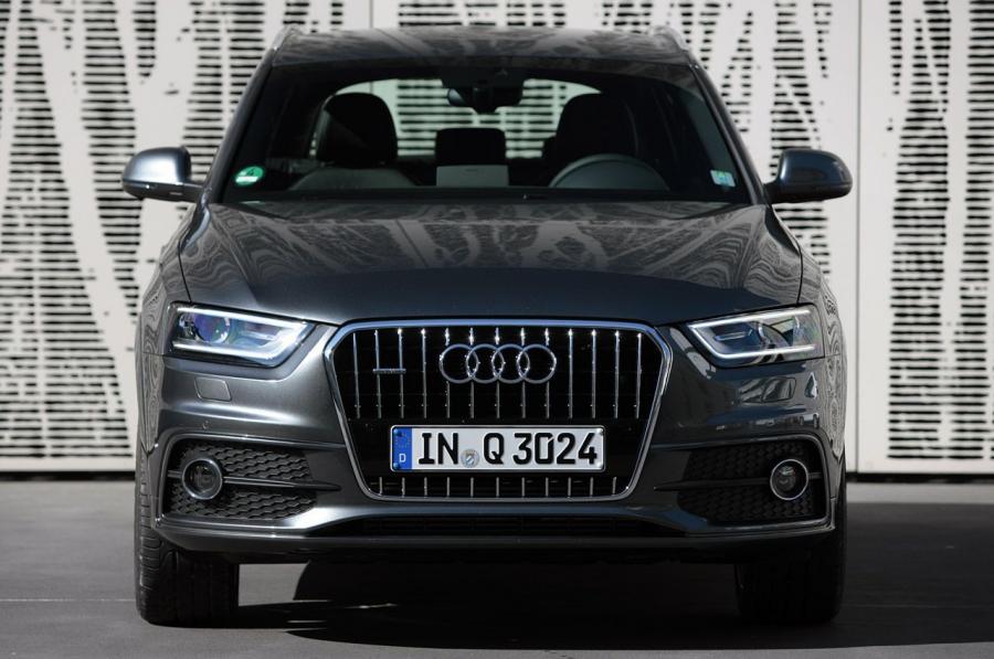  Audi Q3 2.0 TFSI Quattro S-Line (8U) 2011 года  (WW) (фото 18 из 68)